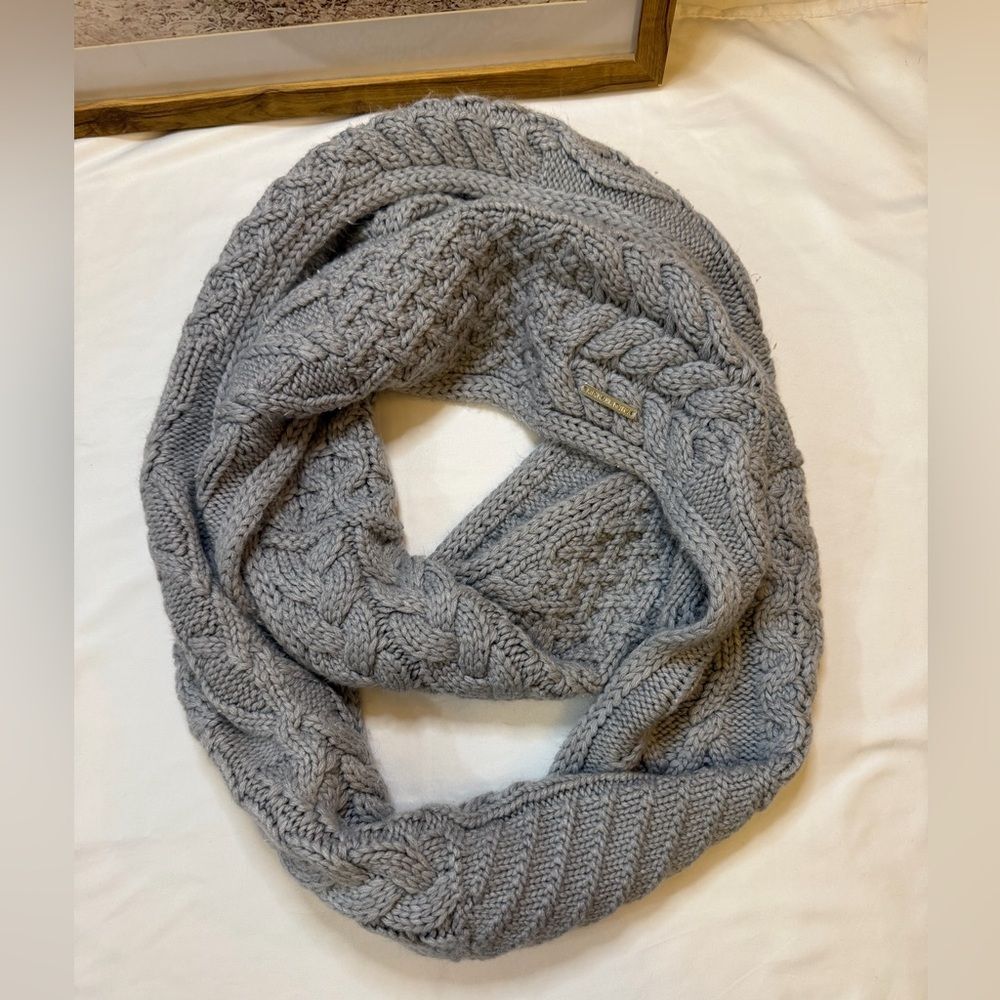 Michael Michael Kors knitted gray infinity scarf